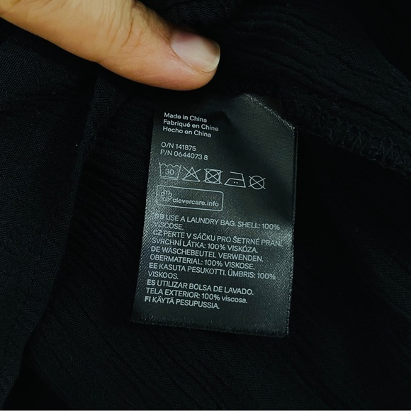 H&M Blouse with Lace Details- Size 10 - Picture 11 of 16